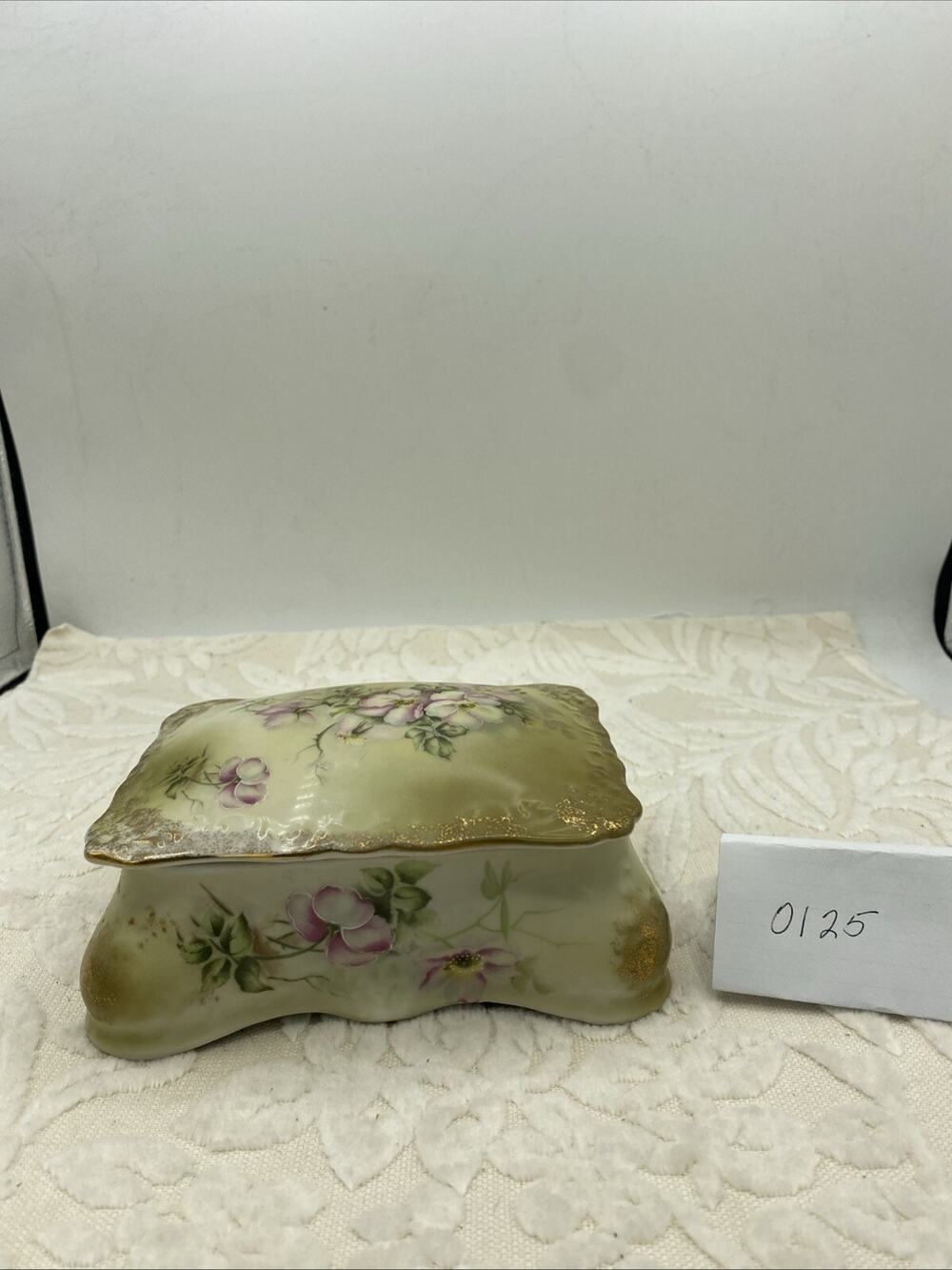 Vintage NIPPON Porcelain Hand Painted Large Trinket Jewelry Box Dogwood Flowers